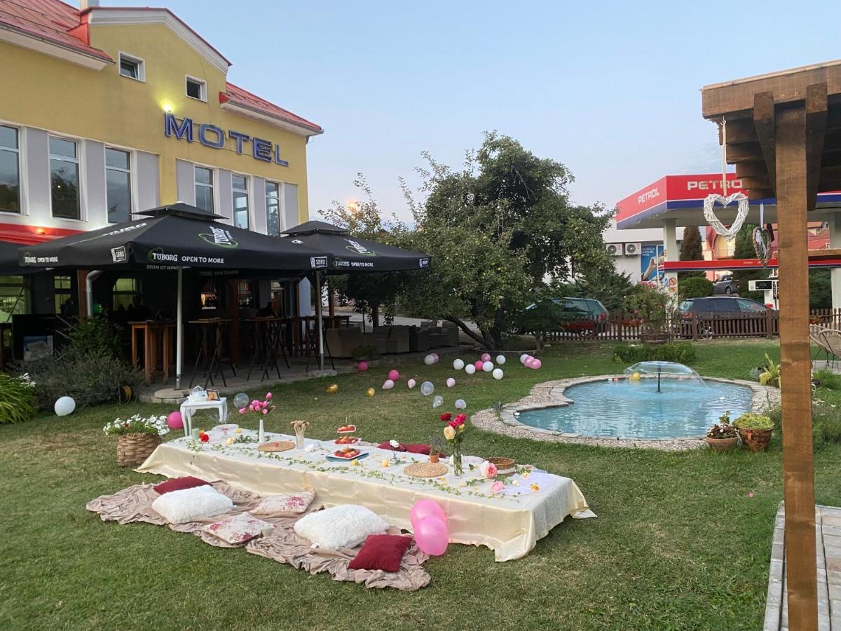 Motel M Vlasenica Exterior photo